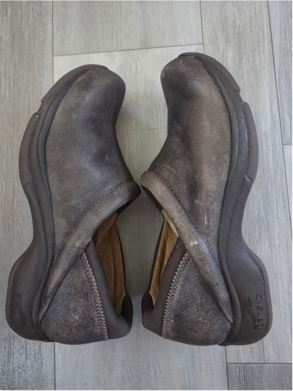 Women's Dansko Clogs Distressed Brown Size 7.5 - Picture 5 of 6